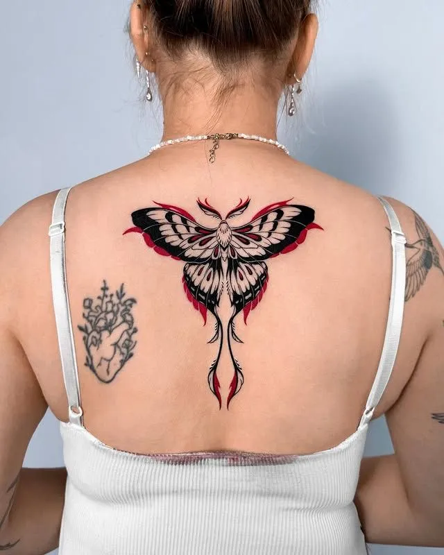 10+ Unique and Popular Back Tattoos For Women